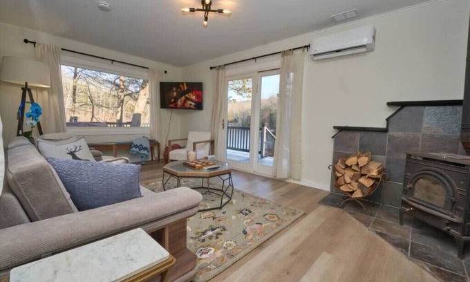 Johnsonburg Casa | Private Cozy 2BR Lakefront, 200-Acre Estate