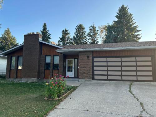 Saskatoon Casa | Private Cozy Basement Suite Near Downtown Saskatoon