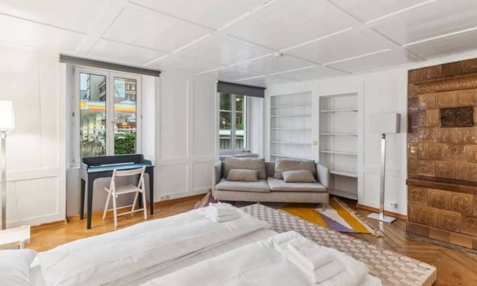 Dietikon District Apartamento | Private cozy double bedroom in shared House