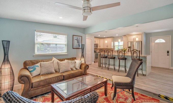 South Sarasota Casa | Private Cozy Sarasota Home by RedAwning