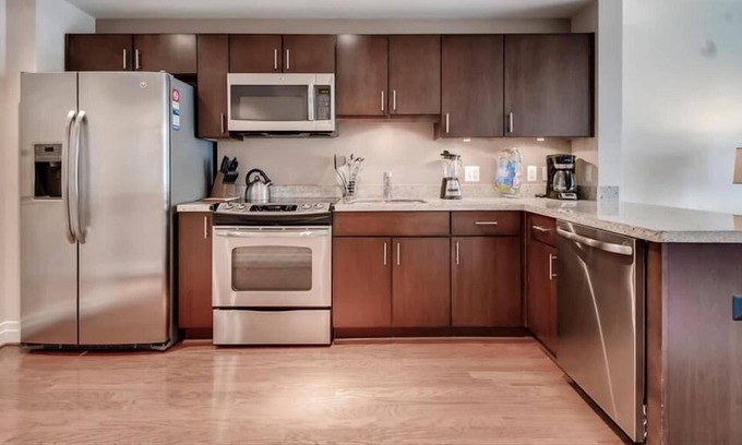 George Washington University Apartamento | Private DC 1BR | Full Kitchen | Washer/D | by GLS