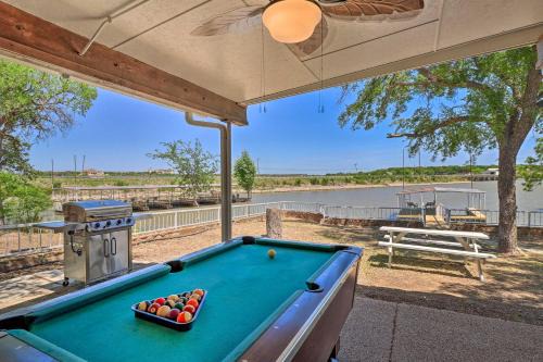 Brownwood Casa | Private Dock - Waterfront Lake Brownwood Gem!
