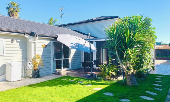 Rosedale Casa | Private Double Cozy Guest Suite with Private Garden