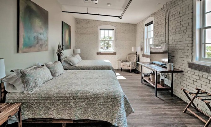 Hickory Apartamento | Private Double King Retreat in Historic Downtown!