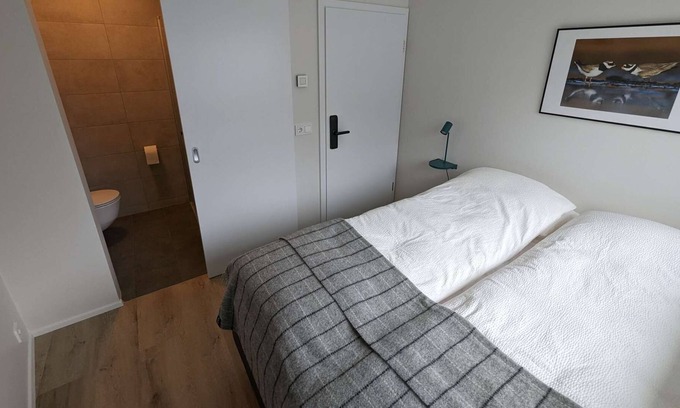Isafjordur Casa | Private Double with Bathroom @ The Ísafjörður inn
