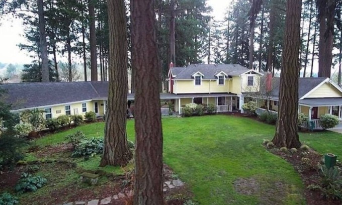 Newberg Casa | Private Estate in Wine Country