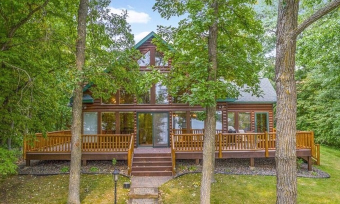 Crosslake Casa | Private, family friendly lake home w/sandy beach in Crosslake on Pine Lake