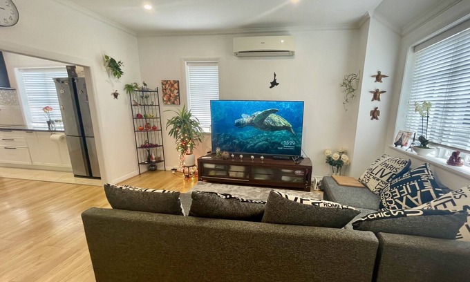 Mission Bay Casa | Private Garden Oasis Near the Beach