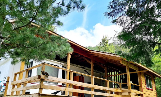 Swansea Point Casa | Private getaway, nestled in nature!