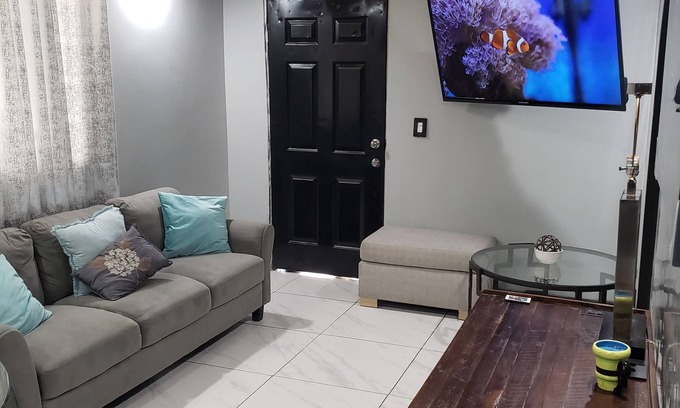 Playas de Tijuana Casa | Private Gorgeous Cozy Modern home/5 min Drive from beach, righ across from park