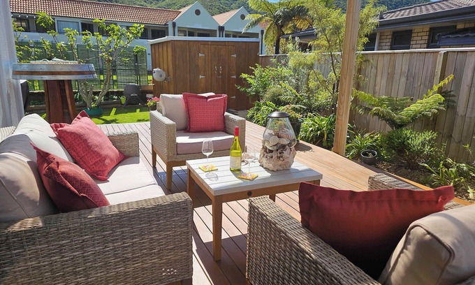 Waikawa Bay Casa | Private Hideaway with Beach & Marina Access