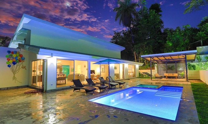 El Cerro Casa | ♥ Private Hiking Preserve, 5 mins to MA beach, Jungle Luxury♥