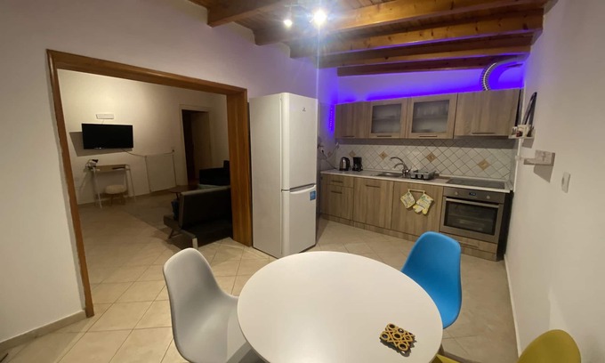Spata-Artemida Casa | Private Home 10min away from Athens Int Airport. Beach 150meters away