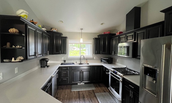 Kenai Casa | Private home close to hunting, fishing, bike and ATV trails.