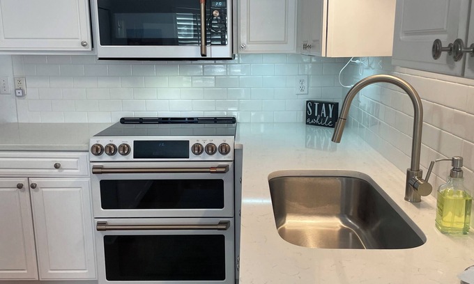 Mount Pleasant Casa | Private Home Mount Pleasant SC-Vacation Rental - Month/week discount