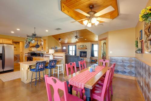 Baird Casa | Private Hot Tub and Pickleball Court Baird Home!