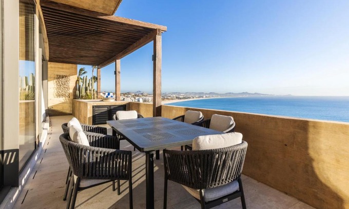 San José del Cabo Apartamento | Private Hot Tub - Stunning Views - Exterior Terrace