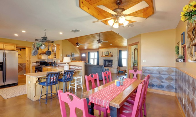 Baird Casa | Private Hot Tub & Pickleball Court: Baird Home!