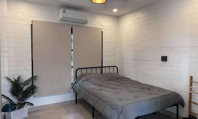 Choeng Noen Casa | Private House 3-bedroom in peaceful Rayong with WiFi, AC. Enjoy your stay