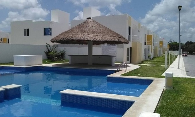 Cancún Casa | CASA PRIVADA CON PISCINA, HABITACIONES A / C, EXCELENTE UBICACIÓN, FAMILIAR, PACÍFICO.