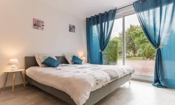 Epinay Apartamento | Private Jacuzzi, massage, treatments, nature, breakfast