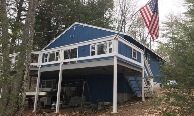 Lake Arrowhead Cabaña | Private Lakefront Cottage A Step Away from a Large Sandy Beach!