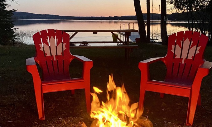 Dysart et al Cabaña | Private Lakefront- Hot Tub - Sunsets