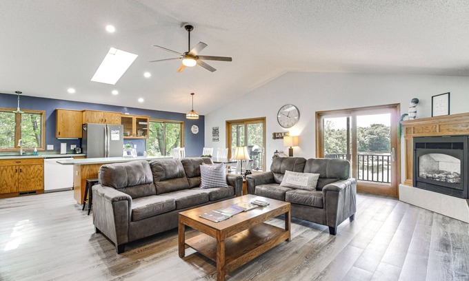 Spicer Casa | Private Lakefront Retreat w/ Hot Tub, Deck & Views