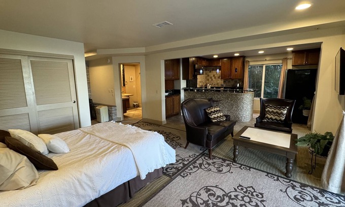 Del Mar Heights Casa | Gran casa de huéspedes privada cerca del océano en Del Mar.