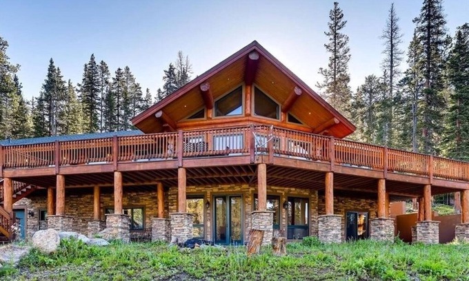 Breckenridge Cabina | Private lodge with STEAM ROOM, huge deck, Mountain Views!