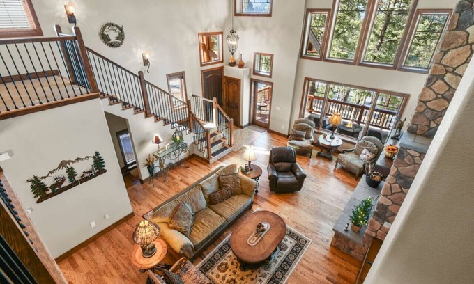 Woodland Park Casa | Private Lux Mtn Estate*Hot tub*
