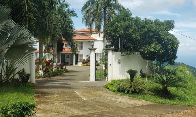 Jacó Casa | PRIVATE LUXURY OCEANVIEW MANSION overlooking Jaco and Hermosa Beaches