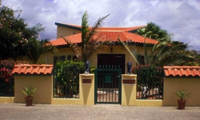 Tanki Leendert Villa | Villa privada de lujo. Sunnyside Villa