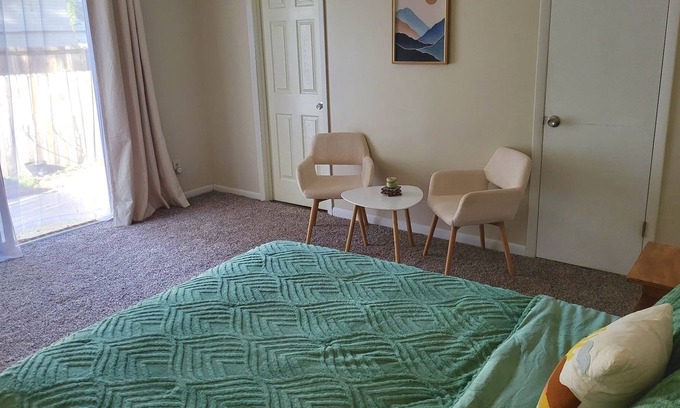 Fayetteville Otro | Private Master Suite - No Extra Fees