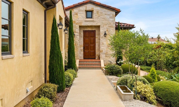 Toro Canyon Casa | Private Mediterranean Villa Close to the Beach and Mountains!