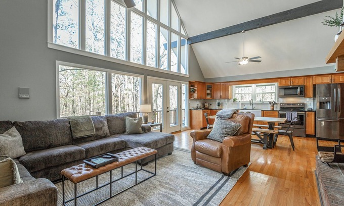 Apison Casa | Private Modern A-Frame with Southern Charm
