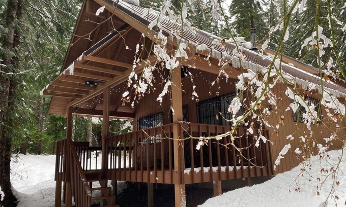 Easton Cabina | Private Mountain Cabin at Kachess Lake