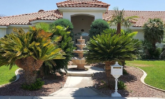 Centennial Hills Apartamento | PRIVATE OASIS-MONTHLY RENTAL/ POOL/SPA/GOLF/WIFI/PARKING/REVIEWS!❤️