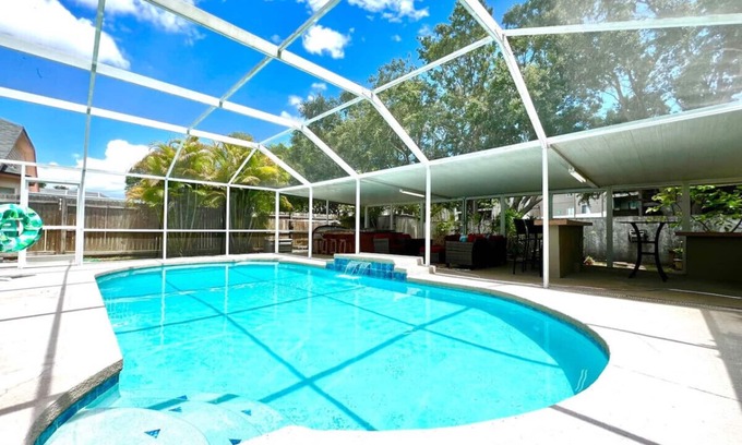 Town N County Park Casa | Private Oasis Retreat Heated Pool Hot Tub Beaches