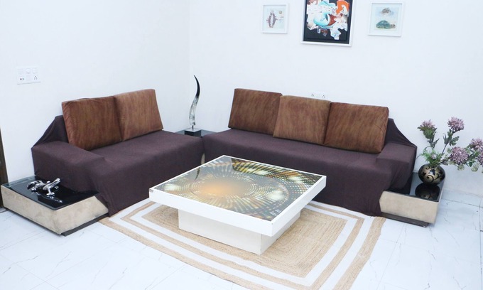 Pitampura Apartamento | Private one bedroom apartment- 5 min walk to Rani Bagh market