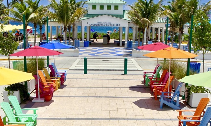 Lauderdale-by-the-Sea Casa | Pool Paradise by the Sea