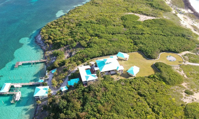 Lubbers Quarters Cay Casa | Paraíso privado con muelle de aguas profundas, océano, bahía, corte Tilloo
