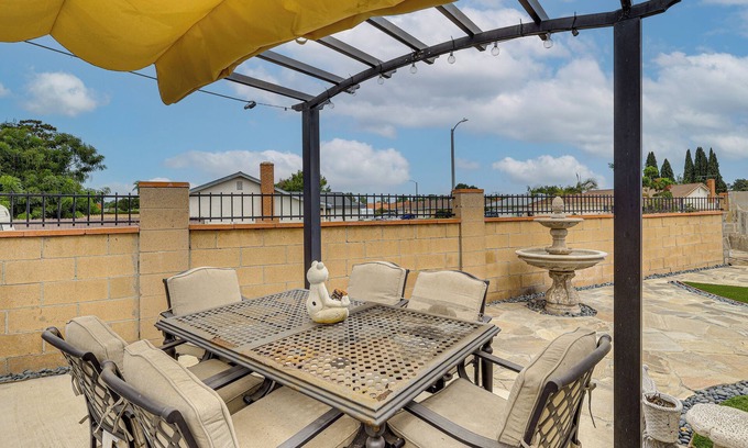 Fountain Valley Casa | Private Patio + Fenced Yard: Home 8 Mi to Irvine!