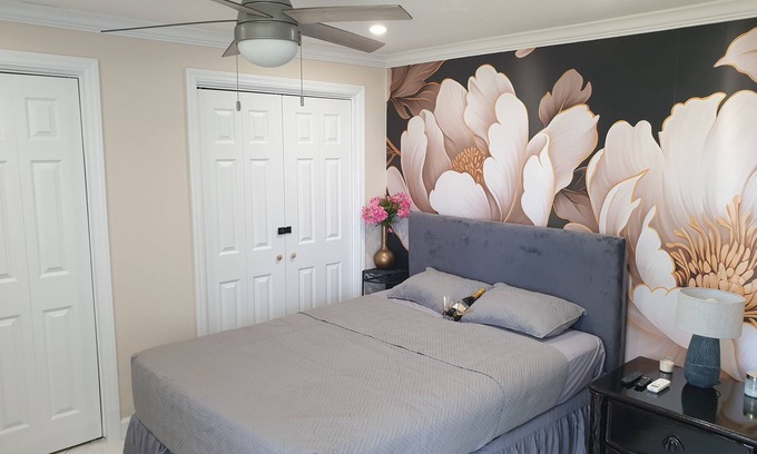 Cooper's Town Casa | Private, Peaceful, & Cozy, with a view and access to the ocean.