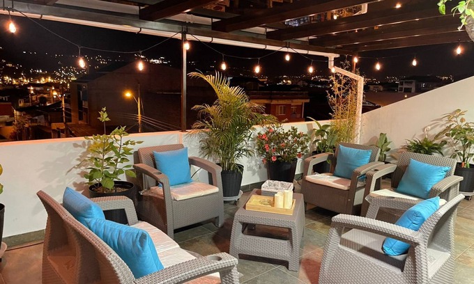 Canaribamba Apartamento | PRIVATE PENTHOUSE W/ TERRACE!!