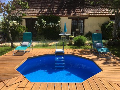 Rouffignac-Saint-Cernin-de-Reilhac Casa | PRIVATE POOL with Stunning Views of the Chateau! Sunset