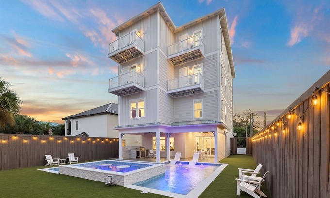 Tang-O-Mar Casa | Private Pool and Spa! Game Room! Elevator! Grill! Bikes! Sleeps 44!