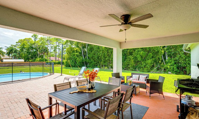 Hunt Club Casa | Private Pool & Fire Pit: Home in West Palm Beach!