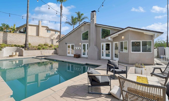 Thousand Oaks Casa | Private Pool | Fire Pit | Relaxing