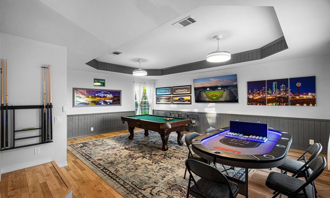 Grand Prairie Casa | Private pool, game room minutes from AT&T, Globe Life and 6 flags.